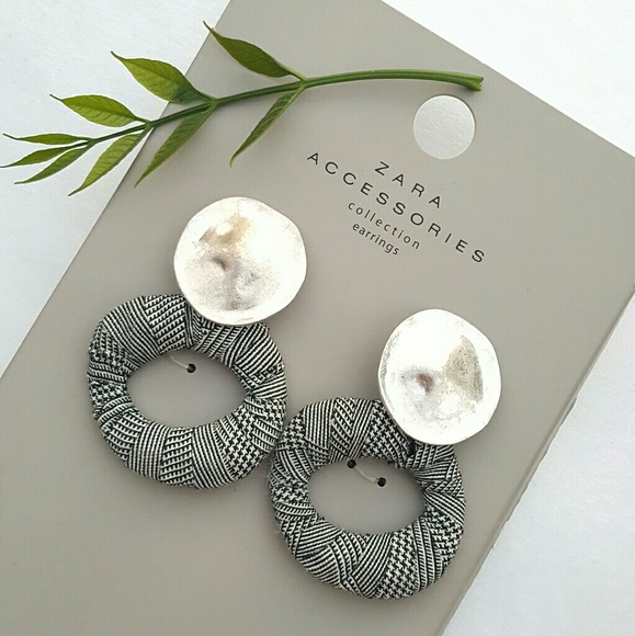 Zara earrings - Picture 1 of 4